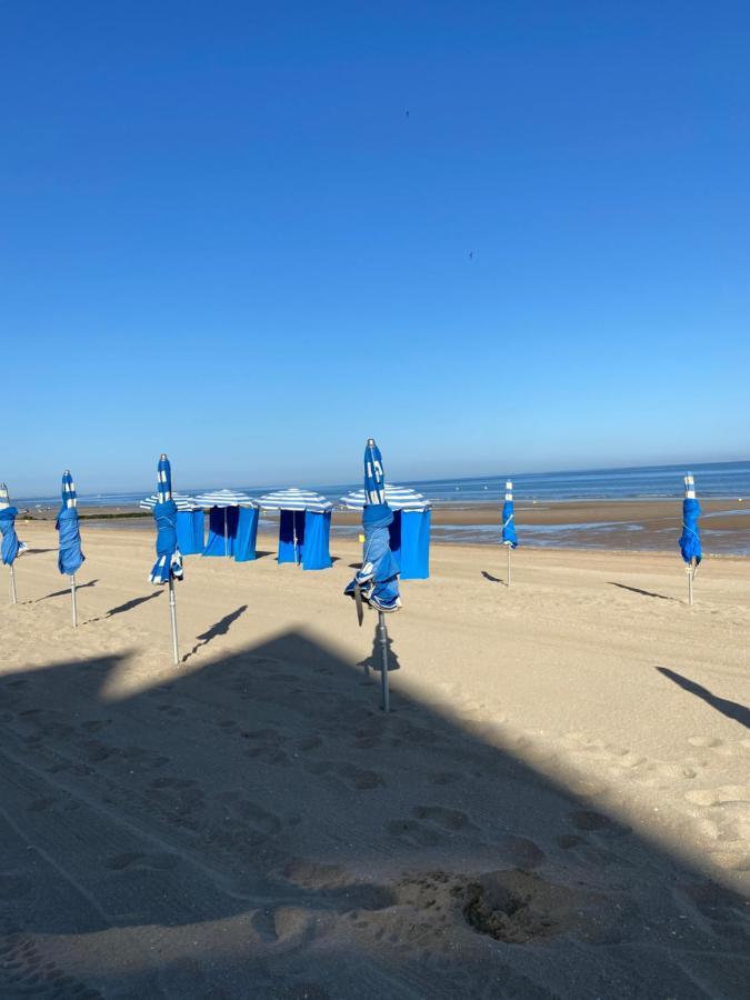 La Villa L'Oiseau Bleu Proche De La Plage Et De Deauville !!! Awards 2025 布伦维尔索梅 外观 照片